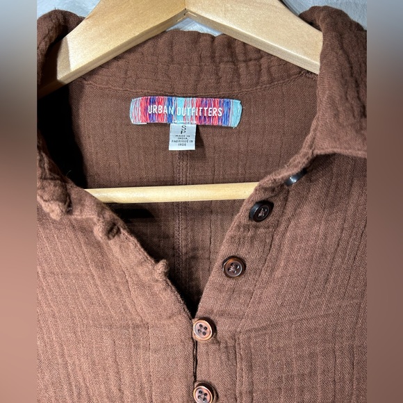 SOLD!! NO LONGER AVAILABLE!!! Urban Outfitters Women’s Brown Button Down! - Picture 2 of 8
